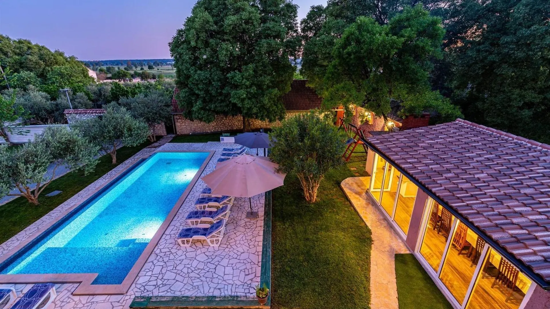 My Dalmatia - Holiday Home Blanka With Private Infinity Pool Kakma